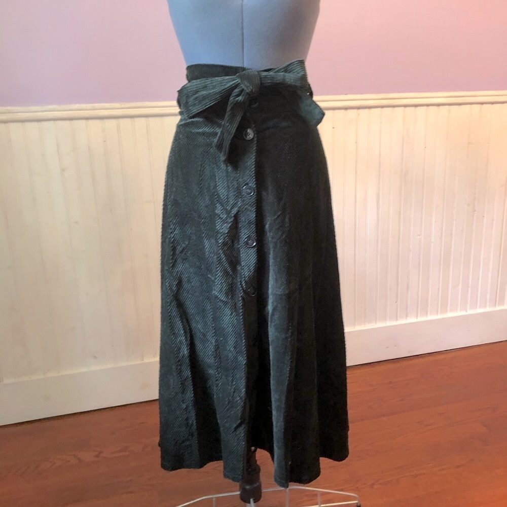 ZARA cauderoy midi skirt with button up front NWOT